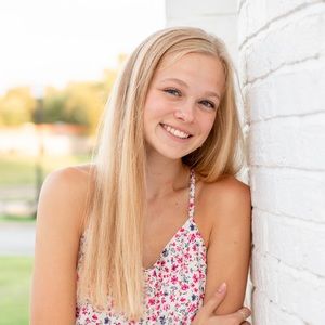 Meet your Posher, Slone